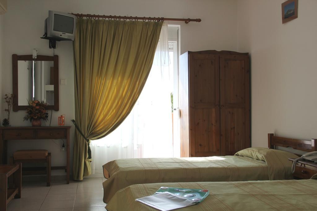Maria Rooms Agia Ermioni Bagian luar foto
