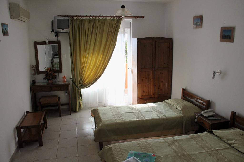 Maria Rooms Agia Ermioni Bagian luar foto